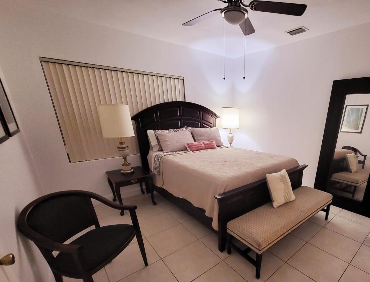 Royal Poinciana Stay 마이애미스프링스 외부 사진