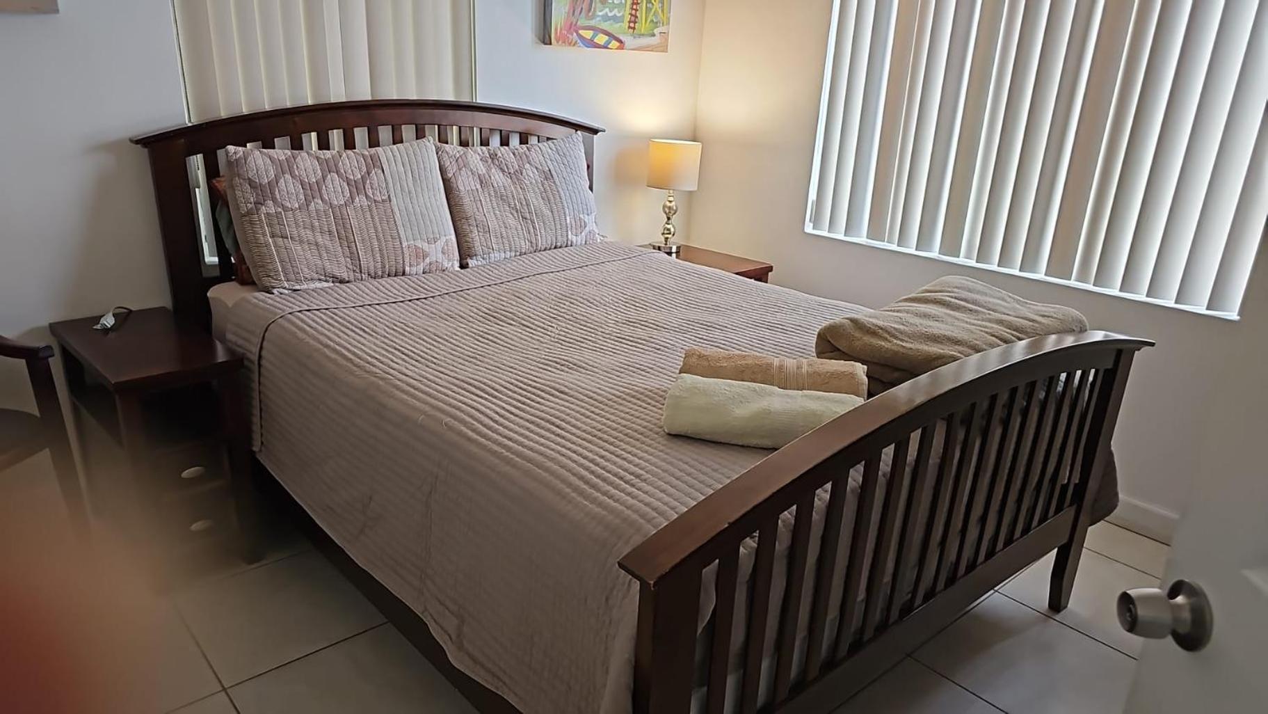 Royal Poinciana Stay 마이애미스프링스 외부 사진