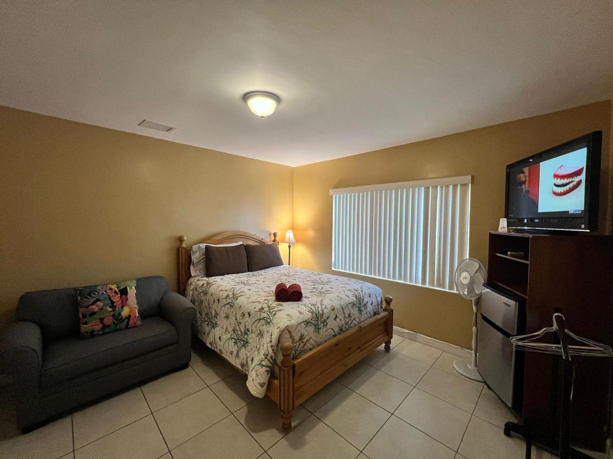 Royal Poinciana Stay 마이애미스프링스 외부 사진